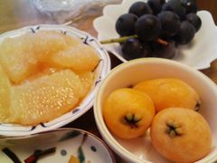 枇杷・葡萄・グレープフルーツ。